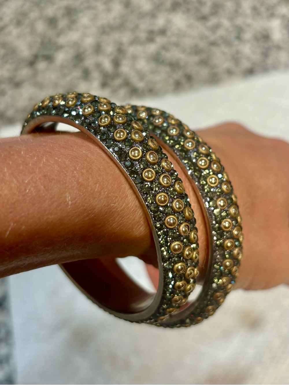 2 Sparkly bangles - Picture 2 of 4